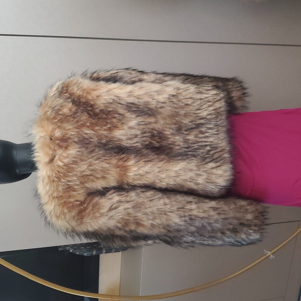 NWT - Stoned Immaculate - Incredible & Fluffy Faux Fur Jacket - Picture 3 of 11
